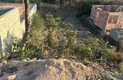 Terreno à venda na Rua Oitenta e Cinco, Tropical, Contagem