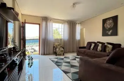 Casa com 3 quartos à venda na Rua dos Jesuítas, Bandeirantes, Contagem