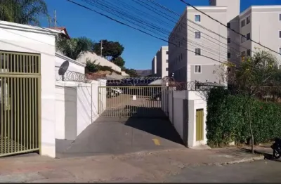 Apartamento com 2 quartos à venda na Rua Monte Carmelo, Olaria, Belo Horizonte