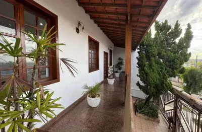 Casa com 3 quartos à venda na Rua Antônia Santos de Oliveira, Diamante, Belo Horizonte