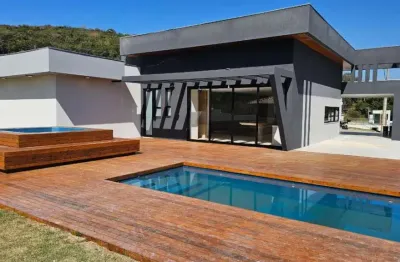 Casa com 4 quartos à venda na Avenida Valle da Serra, Pimentas, Betim