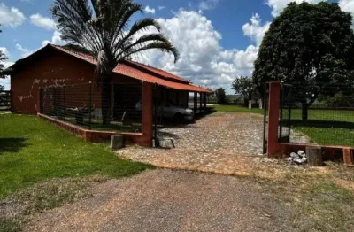 Fazenda à venda na Praça Getúlio Vargas, Centro, Dores do Indaiá