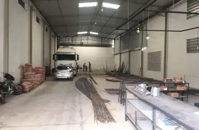 Barracão / Galpão / Depósito à venda na Avenida Prefeito João de Deus Campos, Vila Nunes, Ibirité