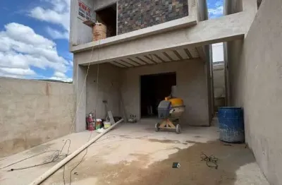 Casa com 3 quartos à venda na Avenida Alice Rodrigues de Carvalho, Bosques de Ibirité, Ibirité