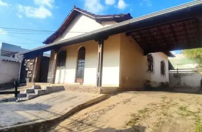 Casa com 3 quartos à venda na Rua Antônio Eustáquio Piazza, Tirol, Belo Horizonte