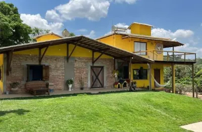 Fazenda à venda na Praça Silva Nenem, Centro, Florestal