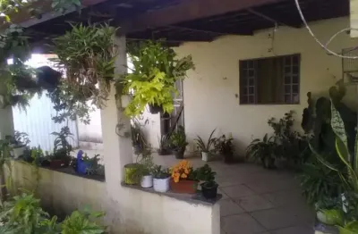 Casa com 3 quartos à venda na Rua Cruzeiro do Sul, Bandeirinhas, Betim