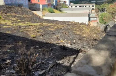 Terreno à venda na Avenida Expedito de Faria Tavares, Jatobá (Barreiro), Belo Horizonte