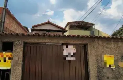 Casa com 3 quartos à venda na Rua Clemente de Faria, Industrial, Contagem