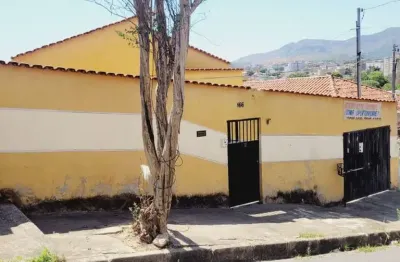 Casa com 2 quartos à venda na Rua Cora Coralina, Santa Helena (Barreiro), Belo Horizonte
