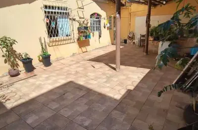 Casa com 3 quartos à venda na Rua José Abreu de Oliveira, Tirol, Belo Horizonte