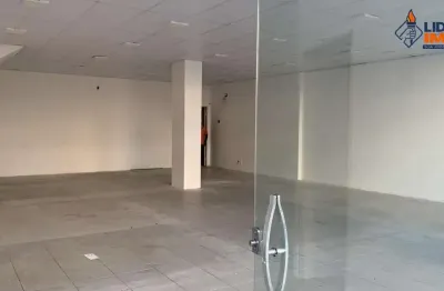 Ponto comercial para locação em rua pública, centro, feira de santana, 2 salas, 1 banheiro, 320m² área total.