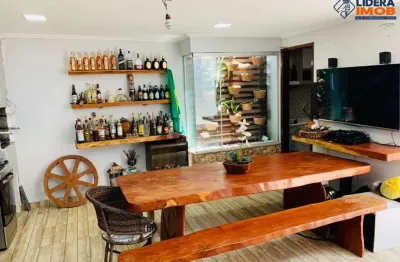 Casa no aviário, casa reformada, 2 quartos, área gourmet, garagem coberta, para venda, no condomínio ecoville, em feira de santana.