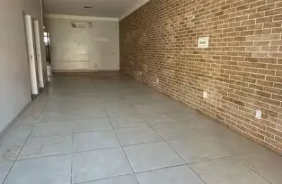 Galpão comercial para locação em rua pública, mangabeira, feira de santana, 1 sala, 1 banheiro, 125m² área total.