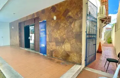 Casa comercial para venda no centro, feira de santana 4 quartos, 2 salas, 2 vagas, 540m² área total.