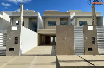 Casa no sim, em rua pública, duplex, 3 suítes, área gourmet, garagem coberta, para venda, em feira de santana, área de 220 m².