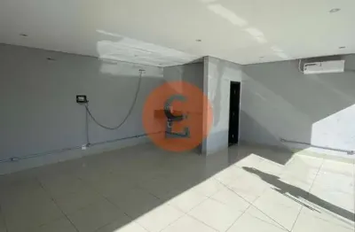 Sala comercial de 39m² com um andar subsolo no posto petromix