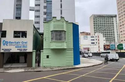 Casa à venda na Rua Visconde de Nacar, 1001, Centro, Curitiba