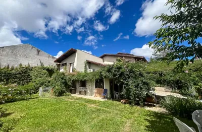 Casa com 6 quartos à venda na Rua Clemente Albini, 134, Pilarzinho, Curitiba