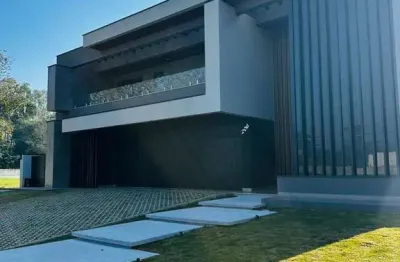 Casa de alto luxo à venda, condomínio chácara serimbura - são josé dos campos/sp