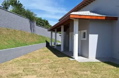 Casa térrea nova no condomínio residencial mantiqueira – sjc