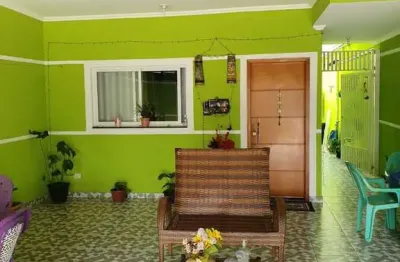 Sobrado de 200m² de área construída á venda no jardim rodolfo
