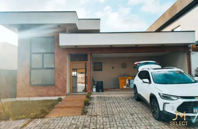 Casa de cond para alugar com 330m² / 3 quartos (1 suíte) / 3 banheiros / 4 vagas