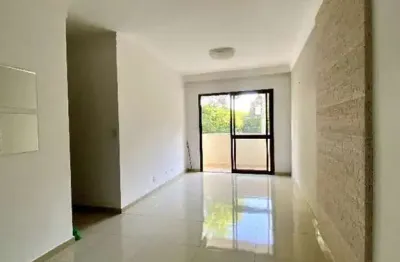 Locação – apartamento | 3 dormitórios (1 suíte) | 2 banheiros | 75m² | 1 vaga