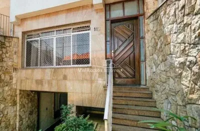 Sobrado à venda – conforto, espaço e localização privilegiada