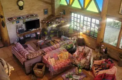 Maravilhosa chácara assobradada estilo rústica toda em eucalipto em condomínio da zona norte de sjc - ch00232