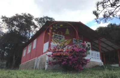 Sítio maravilhoso com 3 chalés em paraíbuna- st00119