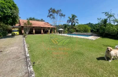 Maravilhosa fazenda com 42 alqueires em guararema rica em águas e com ótima infraestrutura! fa00065