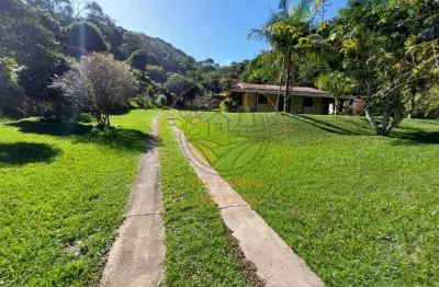 Chácara espetacular de 30.000 m² em monteiro lobato com nascente, lago e 3 casas! ch00103