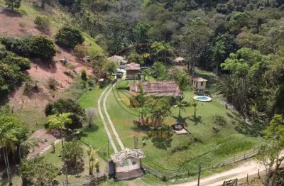 Chácara espetacular de 30.000 m² em monteiro lobato com nascente, lago e 3 casas! ch00103