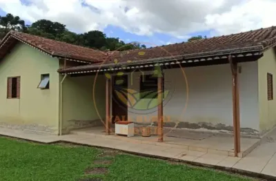 Oportunidade! sitio com vista para as montanhas em gonçalves - mg  st00174