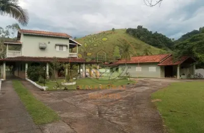 Maravilhosa chácara na zona norte de são josé dos campos - sp  ch00345