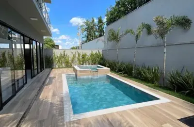 Residência de Alto Padrão com Projeto Moderno e Completo - Alecrins