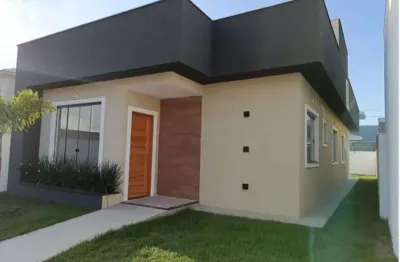 Casa em condomínio fechado com 3 quartos à venda no Ubatiba, Maricá 