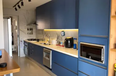 Imóvel irreparavel com 177 m2 recém reformado e com excelentes armários embutidos com muito bom gosto