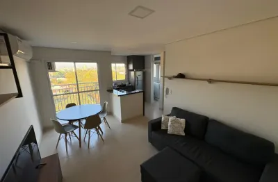 Apartamento novo com armarios e mobiliário com excelente localização