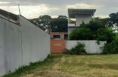 Terreno à venda no Centro, Saltinho 