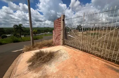 Terreno murado de esquina com 400 m² no Terras de Treviso Jardim São Francisco, Piracicaba, SP