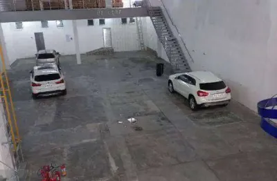 Galpão, 711 m² - venda por R$ 4.000.000 ou aluguel por R$ 30.844/mês - Santo Antônio - São Caetano do Sul/SP