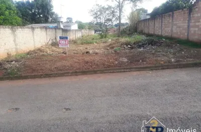 Terreno à venda na avenida tropical, 86, jardim tropical, aparecida de goiânia por r$ 160.000