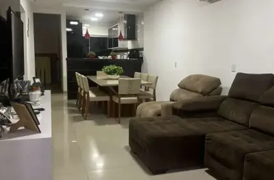 Casa com 3 quartos à venda na rua pirapora, 1, jardim ana lúcia, goiânia por r$ 850.000
