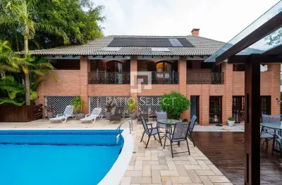 Casa com 767 m², 6 quartos sendo 4 suítes à venda no bairro uberaba.