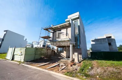 Casa de condomínio com 160 m², 3 quartos sendo 3 suítes à venda no bairro santa cândida.