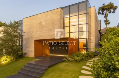 Casa com 651 m², 4 quartos sendo 4 suítes à venda no bairro campo comprido.