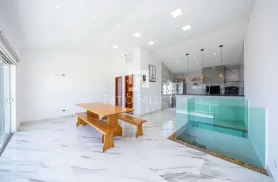 Sobrado com 94 m², 3 quartos sendo 1 suíte para alugar no bairro uberaba em curitiba - pr.