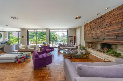 Casa de condomínio com 605.29 m², 5 quartos sendo 4 suítes à venda no bairro Campo Comprido.